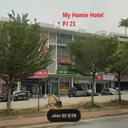 My Homie Hotel Pj Petaling Jaya Exterior photo