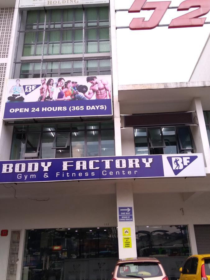 My Homie Hotel Pj Petaling Jaya Exterior photo